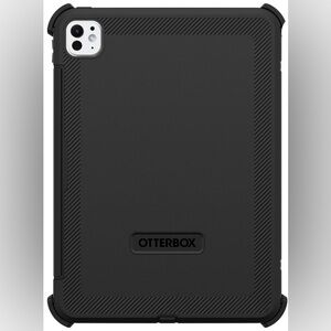 OtterBox Defender Series iPad Pro 11-inch Folio Case Black